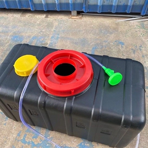 家用晒水桶太阳能洗澡桶储水桶黑色卧式方形塑料桶热水器热水袋桶