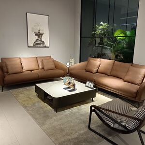 欧宝博登四人位焦糖色的沙发优雅精致打造年轻时尚追求极简生活