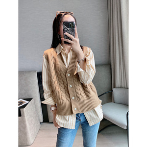 卡其色短款韩版马甲