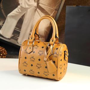 枕头包斜挎小包香奈woc儿波士顿圆桶单肩手提包mom迷你女包包保养