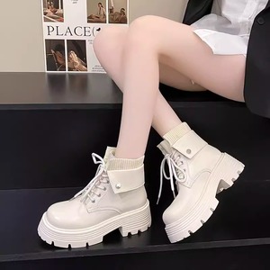 厚底马丁靴女2024冬季新款英伦风复古白色单靴子增高显瘦系带短靴