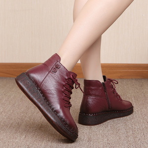冬天休闲中年女士皮鞋加绒保暖中老年妈妈鞋棉鞋软底老人棉靴