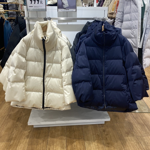 三里屯出品设计师合作款羽绒服蓬松茄克中长款冬季女装外套443929