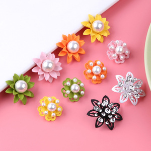 新款花朵纽扣镶砖珍珠衣服装饰金属钮扣女配件高档彩色毛衣小扣子