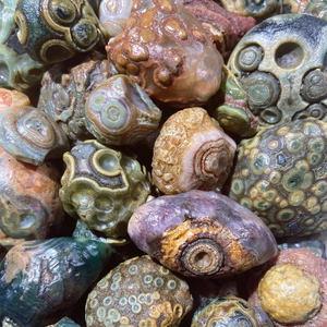 蒙古眼石摆件戈壁玛瑙原石绿眼睛钱币奇石象形吊坠地表浮雕手把件