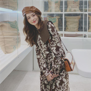 shmily fairy法式咖色碎花连衣裙2022新款女小个子打底内搭针织裙