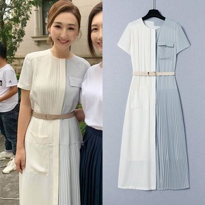 三十而已赵静语小舍得宋佳同款衣服蓝白拼接中长连衣裙女百褶裙子