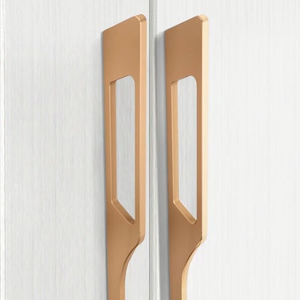 柜门拉手现代轻奢原创设计大衣柜橱柜抽屉把手北欧加长高档哑金黑