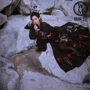 古装女汉服黑红色古风招摇汉服女霸气黑红系古风红黑彼岸花大袖衫