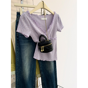 紫色v领蕾丝正肩针织短袖t恤女夏季设计感小众修身木耳边半袖上衣