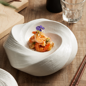 白色高级感造型好看的盘子菜盘陶瓷浅盘凉菜盘意境菜酒店特色餐具