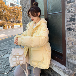 鹅黄色羽绒服女短款2022年新款小个子加厚冬季洋气设计感高端外套