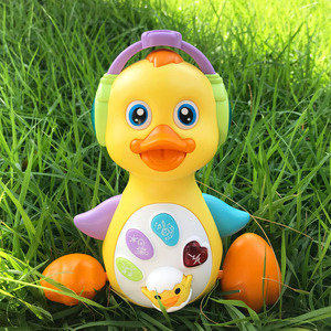 儿童电动摇摆鸭仿真会跑会走的下蛋唱歌跳舞充电小鸭子男女孩玩具