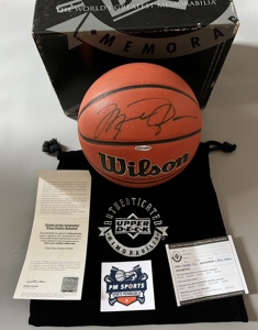 乔丹亲笔签名篮球uda 迈克尔乔丹签名球衣篮球乔丹亲签篮球周边