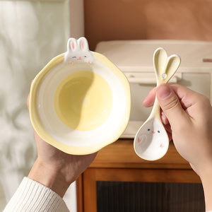 可爱黄色兔子陶瓷餐具手绘釉下彩家用米饭碗菜盘烘焙烤盘碗碟套装