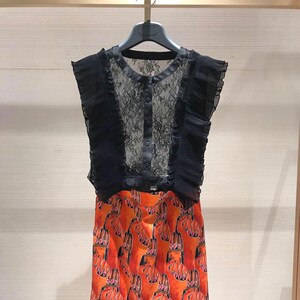 amass女装阿玛施正品官网2021春款蕾丝荷叶边透视薄款无袖衬衫衣