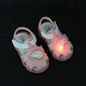 女宝宝凉鞋带响宝宝凉鞋带响声带灯夏季新款婴幼儿带灯叫叫学步鞋