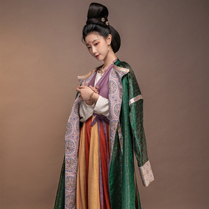 裳宫语辰月唐制圆领袍女原创复原风织金织锦缎面披袄加厚秋冬汉服