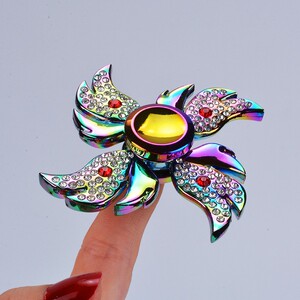 四翼天使指尖陀螺创意减压手指陀螺儿童成人小学生时尚工艺玩具