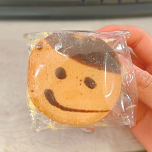 笑脸蛋糕老式奶油点心娃娃脸奶油夹心蛋糕童年娃娃头硬奶油蛋糕