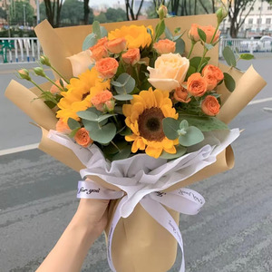 昆明基地鲜切花速递直发礼物袋拍照毕业季混搭小花束自行包装插花