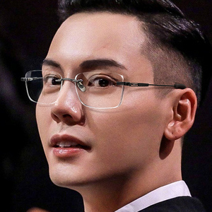 眼镜框近视男大脸