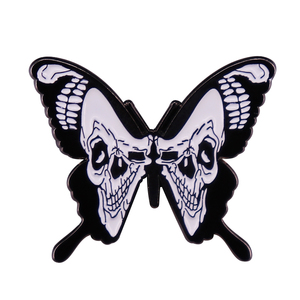骷髅蝴蝶胸针暗黑飞行动物徽章万圣节哥特风首饰配件