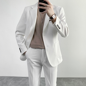 白色西装晚礼服