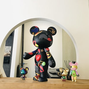 星际熊公仔大摆件kaws芝麻街卡通潮牌酒吧咖啡网红店装饰暴力熊