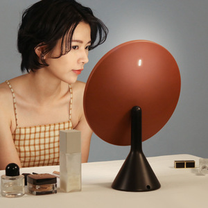 muid大圆镜led化妆梳妆镜桌面智能带灯补光台式美妆镜明星同款