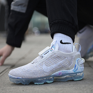 nike耐克男鞋2022春季新款彩虹编织环保大气垫跑步鞋潮cj6740-100