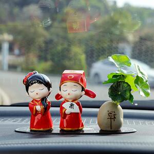 新婚喜庆人物娃娃车头装饰用品汽车摆件才子佳人情侣创意车载礼品