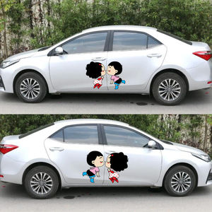 卡通娃娃汽车车门贴纸搞笑可爱个性创意车身侧门遮挡划痕装饰车贴