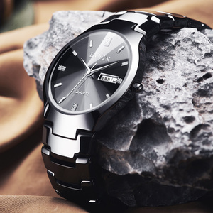 黑色陶瓷手表
