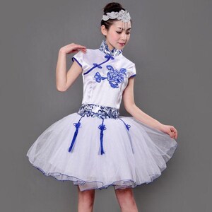 萌萌哒天团帝都舞表演女mv同款演出服服装青花瓷舞蹈服古典舞蹈服