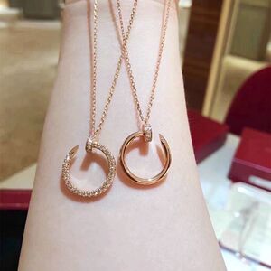 老凤祥足正品18k金项链女玫瑰金钉子头尾满钻锁骨链经典情人节礼