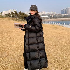黑金鹅绒羽绒服女冬季2022新款小个子长款过膝加厚黑色大被子外套