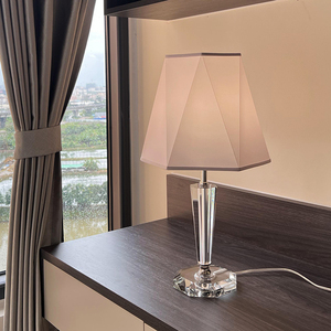 精致轻奢华现代有品味水晶台灯浅紫色书房卧室氛围灯床头灯家用