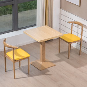 圣斐罗饭店专用桌子桌椅板凳麻辣烫面馆仿实木铁艺牛角椅烧烤店桌