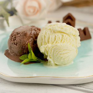 杜佰瑞冰淇淋1L装*2桶新西兰进口冰激凌香草巧克力味冷饮雪糕草莓