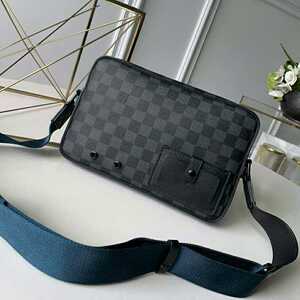 经典款时尚黑格v-lv5单肩斜挎alpha小号男士方形宽幅肩带邮差包