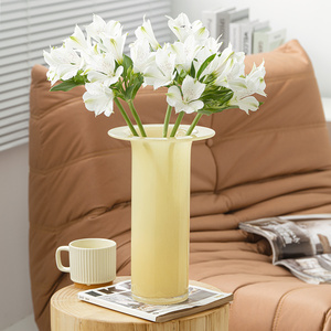 轻奢现代高级感简约创意奶玉色喇叭玻璃花瓶客厅摆件水培鲜花装饰