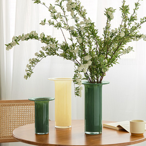 轻奢现代高级感简约创意奶玉色喇叭琉璃花瓶客厅摆件水培鲜花装饰