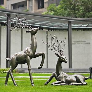 户外抽象艺术梅花鹿玻璃钢仿铜鹿动物草坪园林景观雕塑大摆件小品