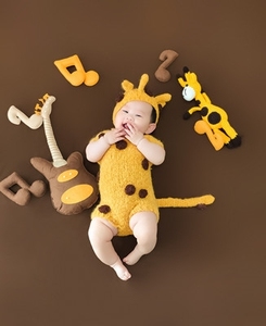 百日照拍摄道具婴儿编织通用型网红男宝宝适用衣服神器工具艺术照