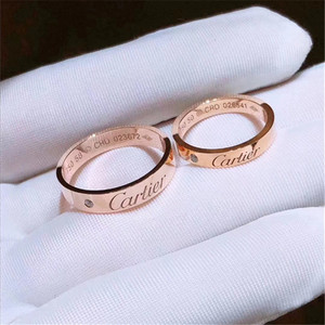 cartier/卡地亚字母戒指18k玫瑰金logo单钻三钻经典款情侣对戒