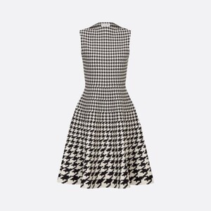 dior/迪奥女装新品提花科技面料标志性千鸟格纹图案中长款连衣裙