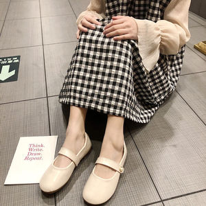 配裙子单鞋2021春夏平底珍珠仙女温柔网红百搭学生晚晚风jk豆豆鞋