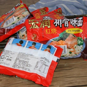 宏润排骨方便面
