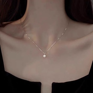 简约百搭一颗珍珠项链女款小众设计高级感锁骨链2023新款爆款颈链